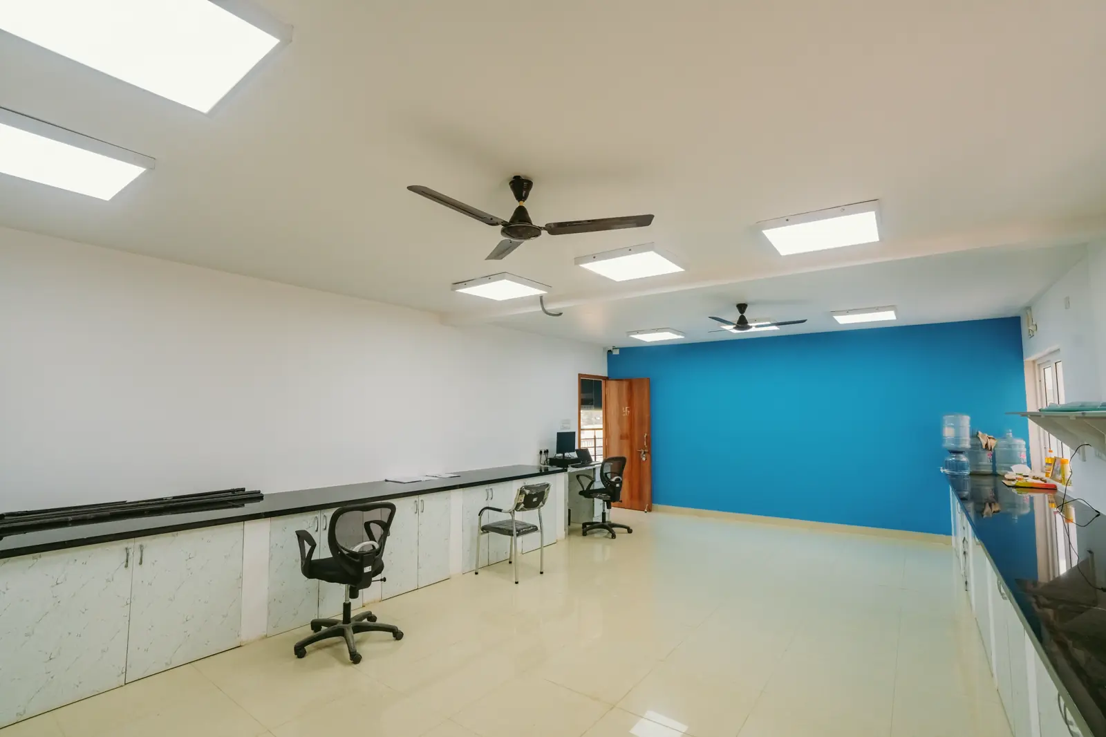Office interior designers near me