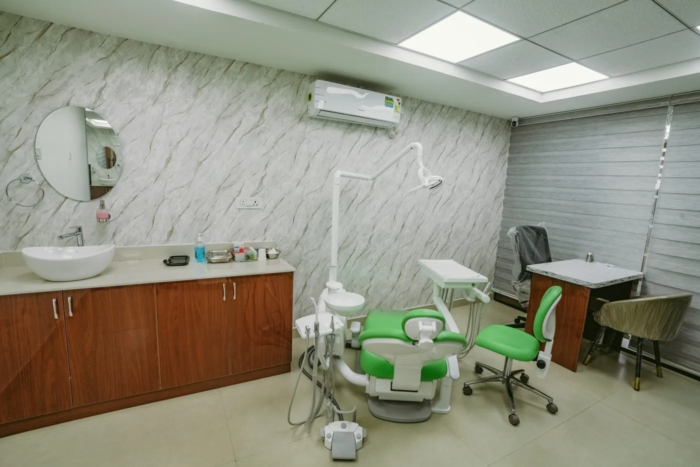 dental clinic interior design near me