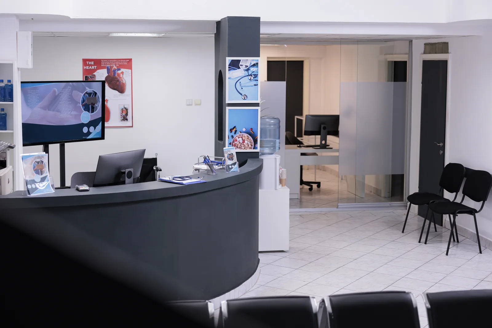 healthcare interior designer